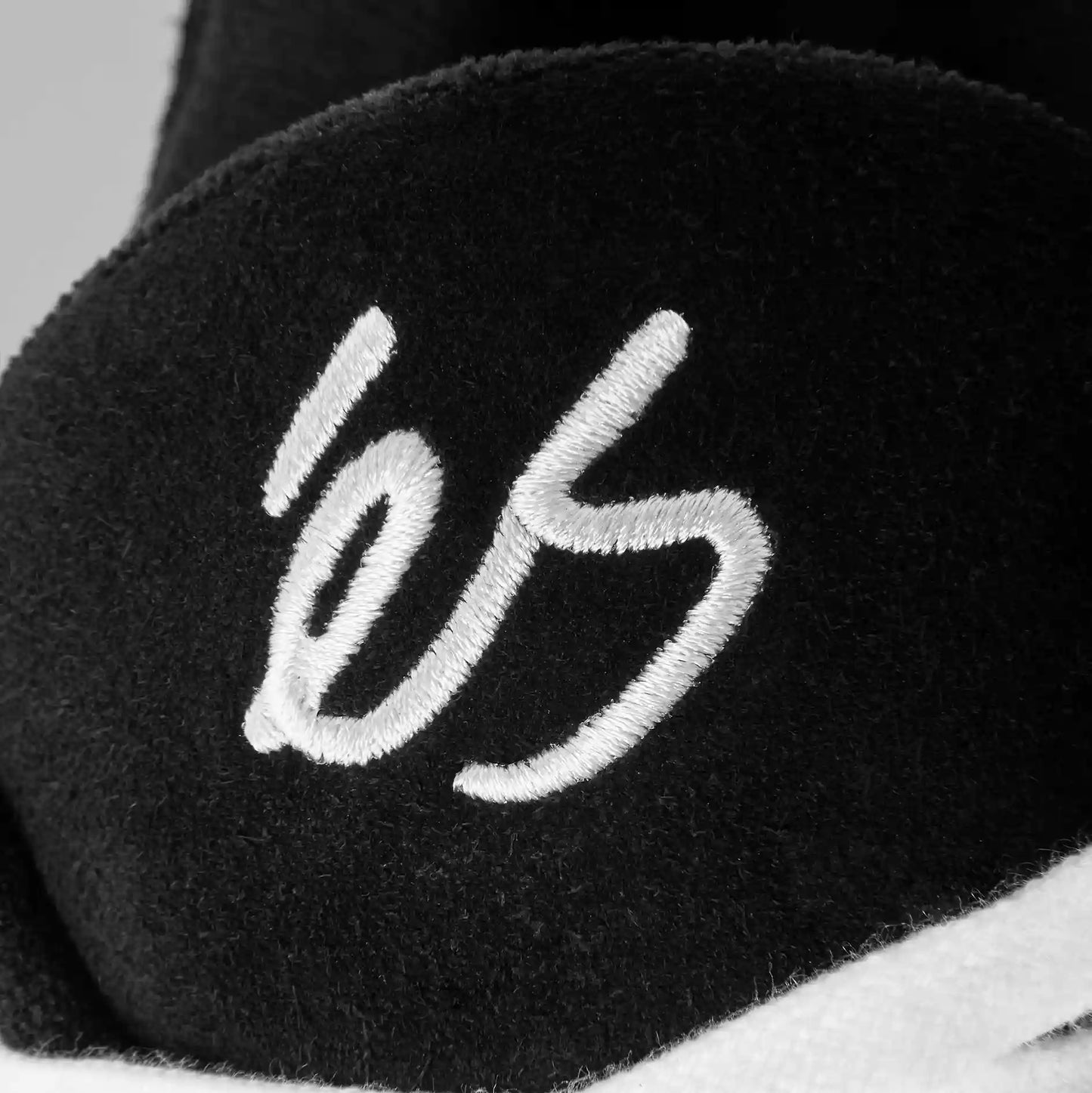 accel - skate shoes - black - esskateboarding