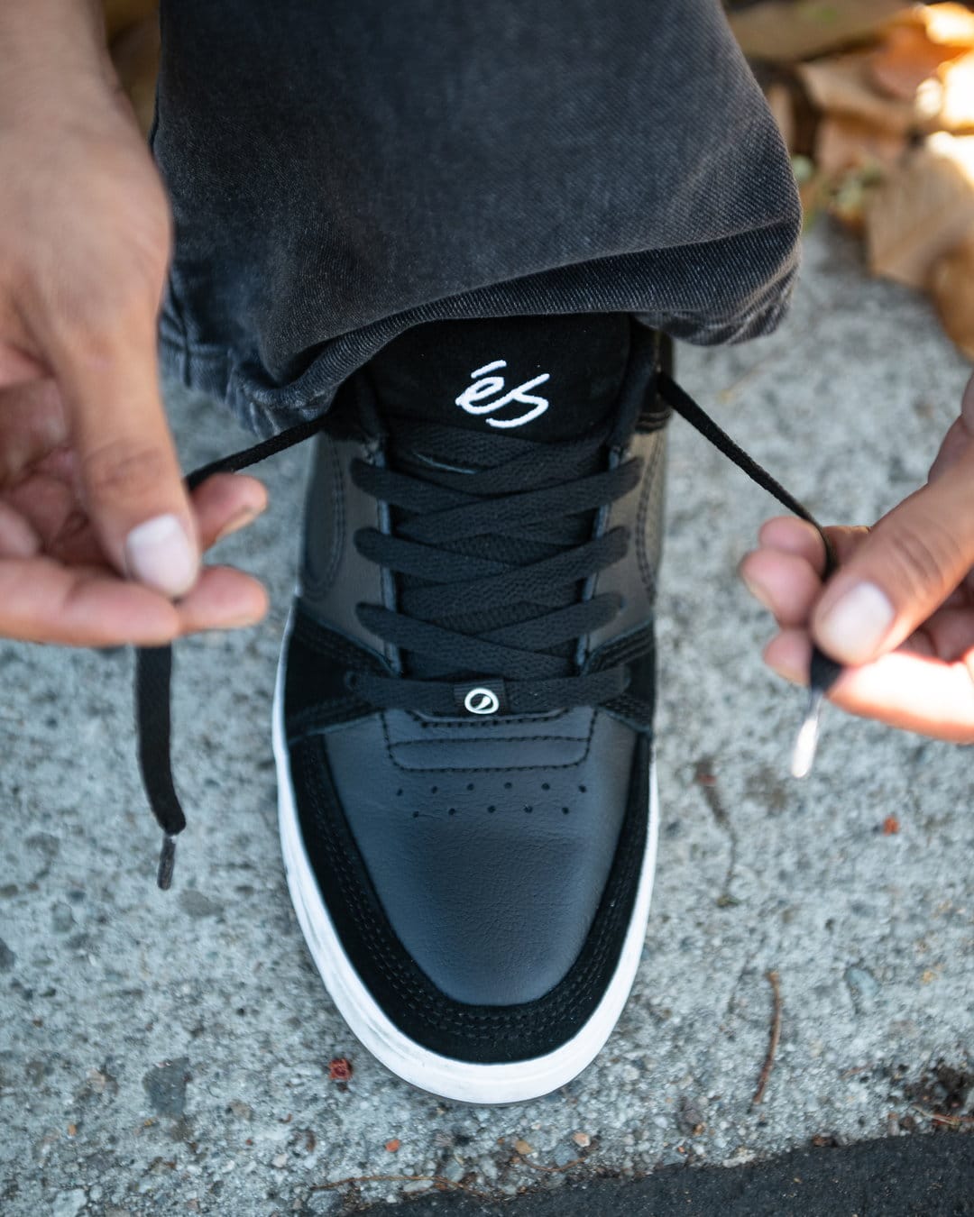 Accel Slim Skate Shoes in Black | éS Skateboarding Canada eS Footwear Sneakers Skate Style OG Premium