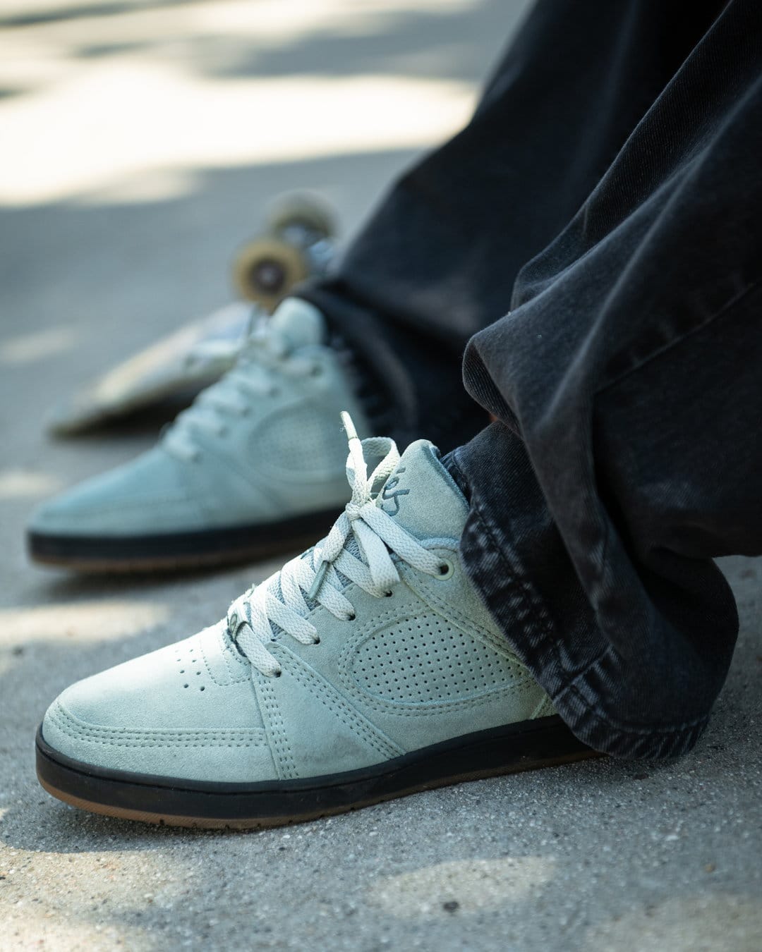 Accel Slim  Skate Shoes in Green, Black | éS Canada eS Footwear Sneakers Skate Style OG Premium