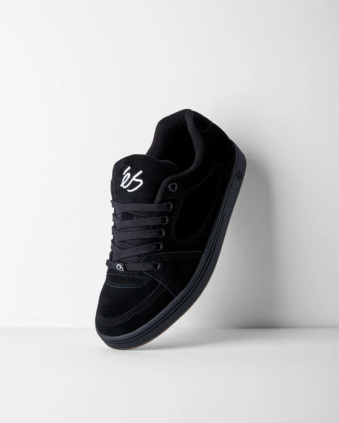 Accel Black – Low-Top Skate Shoe | éS Skateboarding Canada Low-Top Shoe eS Footwear Sneakers Skate Style OG Premium