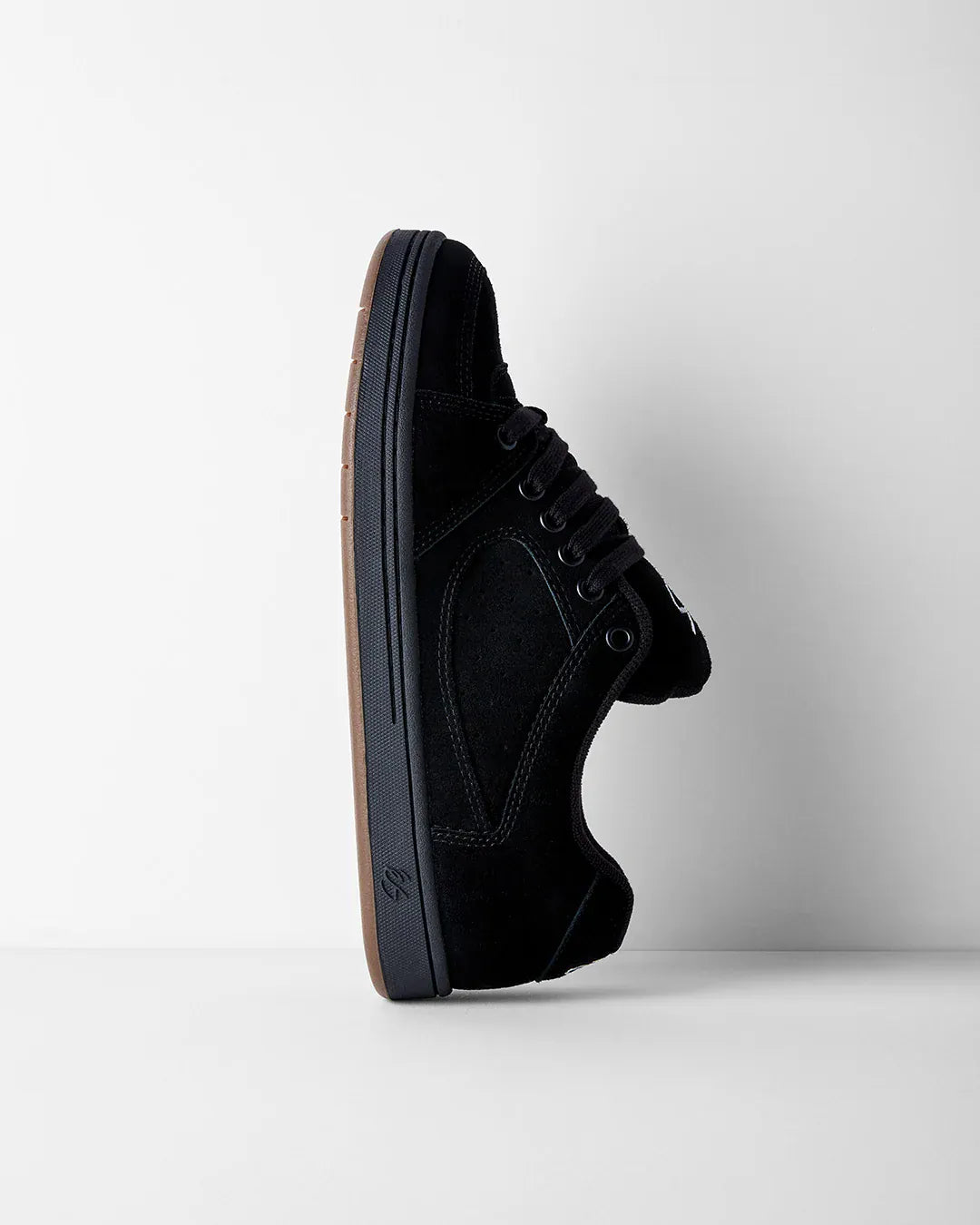 Accel Black – Low-Top Skate Shoe | éS Skateboarding Canada Low-Top Shoe eS Footwear Sneakers Skate Style OG Premium