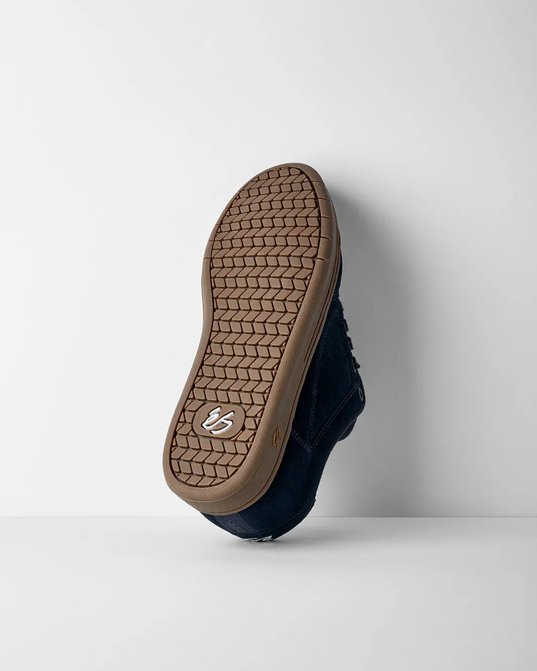Accel Skate Shoes in Navy, Gum | éS Skateboarding Canada eS Footwear Sneakers Skate Style OG Premium