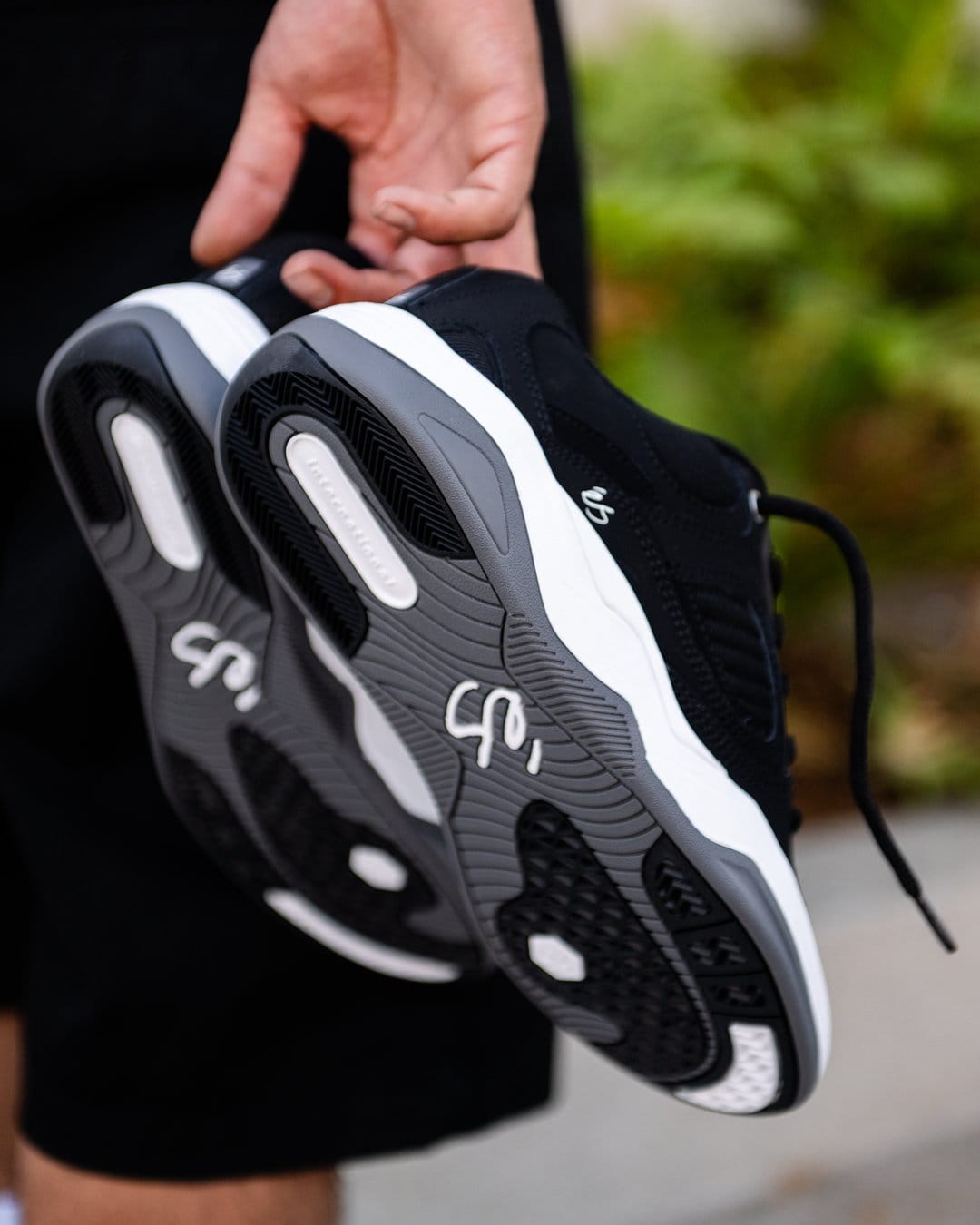 TJ Rogers skate shoes in Black and White | éS Canada eS Footwear Sneakers Skate Style OG Premium