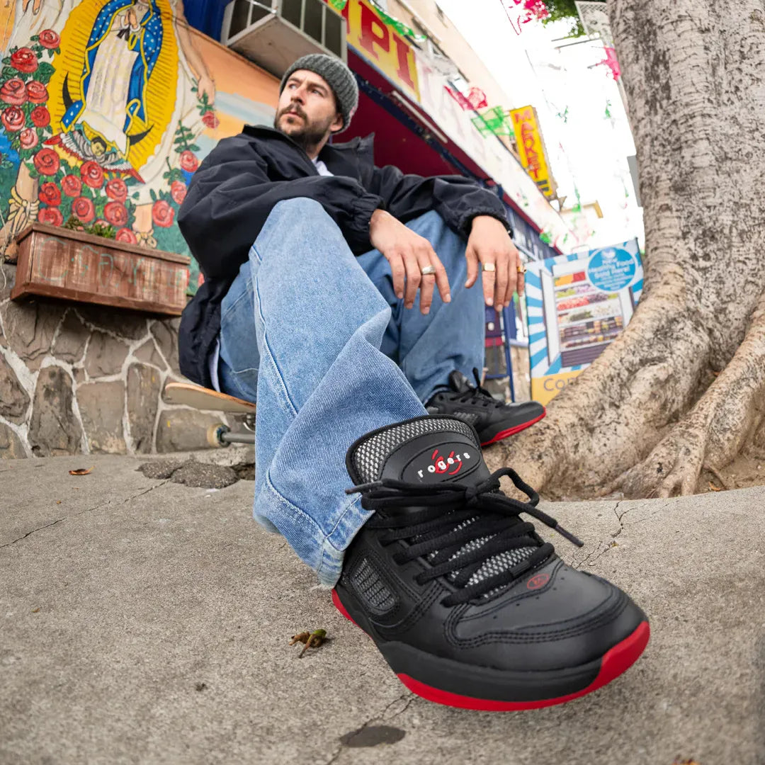TJ Rogers Black/Red – Low-Top Shoe | éS Skateboarding CA Low-Top Shoe eS Footwear Sneakers Skate Style OG Premium