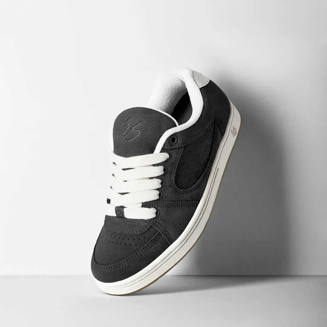 Accel Black/White – Low-Top Men's Shoe | éS Skateboarding CA Low-Top Shoe eS Footwear Sneakers Skate Style OG Premium