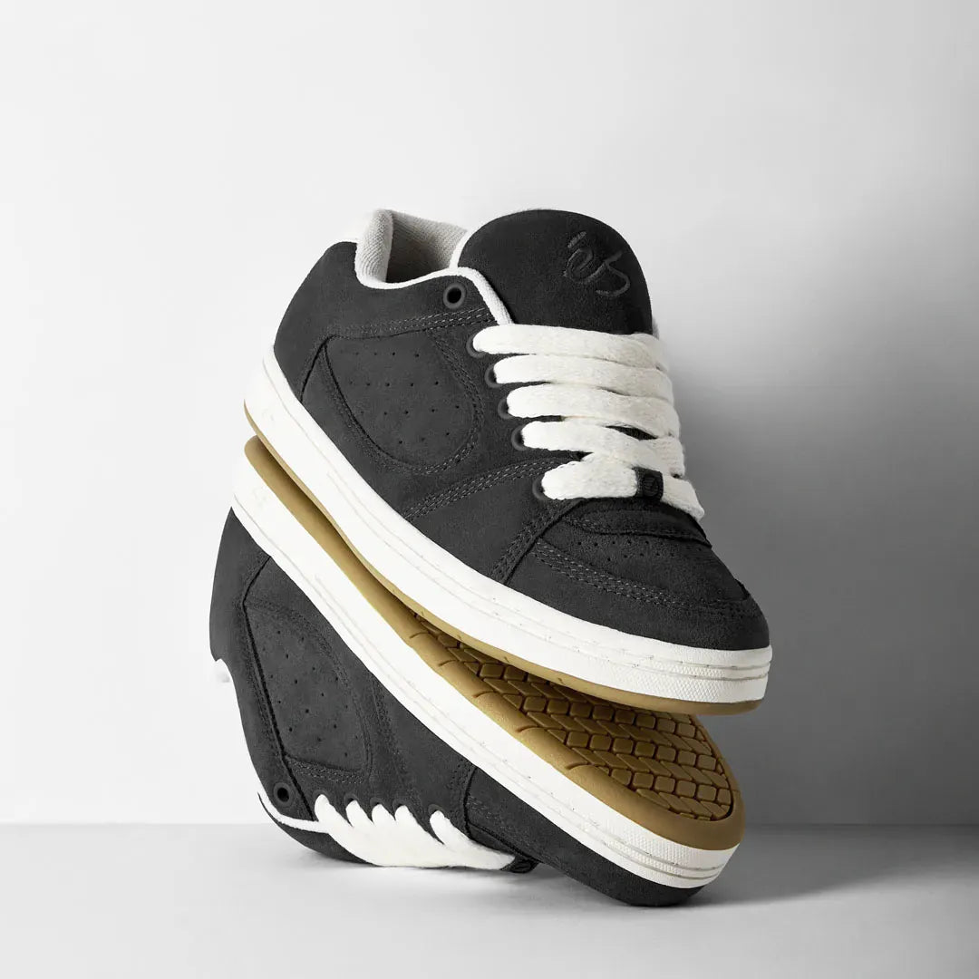 Accel Black/White – Low-Top Men's Shoe | éS Skateboarding CA Low-Top Shoe eS Footwear Sneakers Skate Style OG Premium