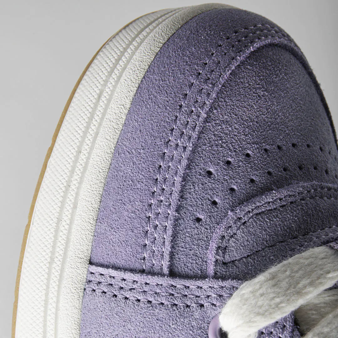 Accel Lavendar – Low-Top Skate Shoe | éS Skateboarding CA Low-Top Shoe eS Footwear Sneakers Skate Style OG Premium