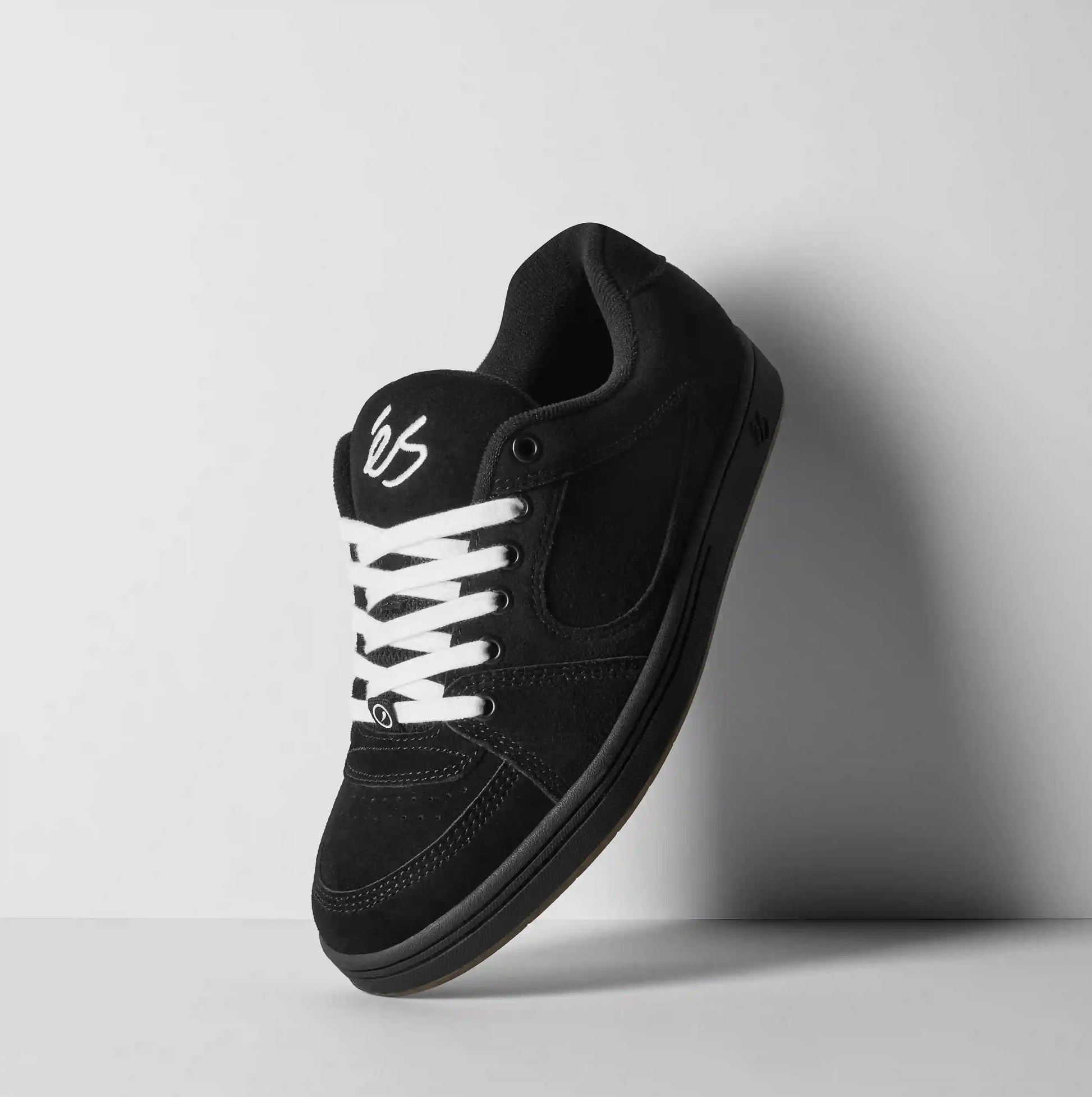 accel - skate shoes - black - esskateboarding